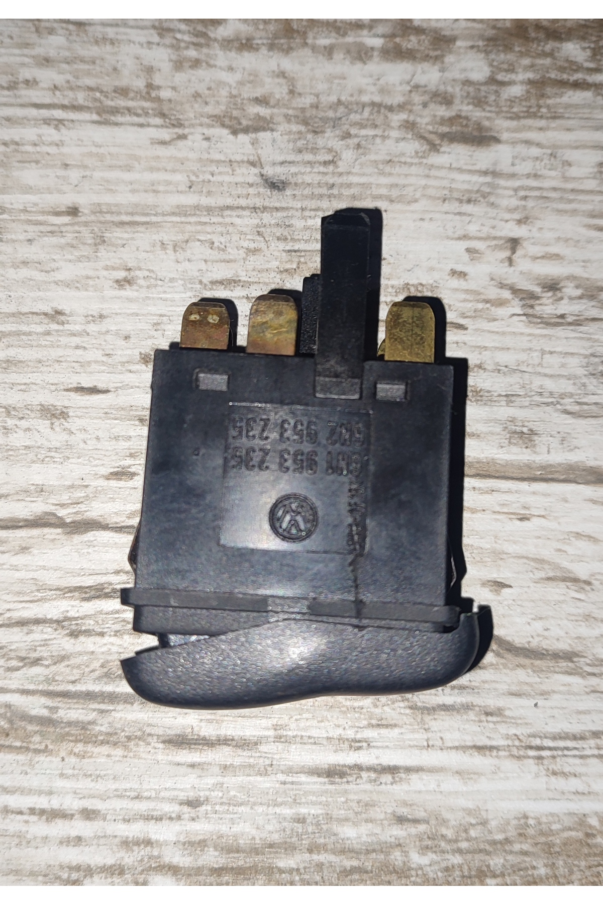 dörtlü tuşu oem çıkma sorunsuz bir üründür 6N1953235 - Görsel 2