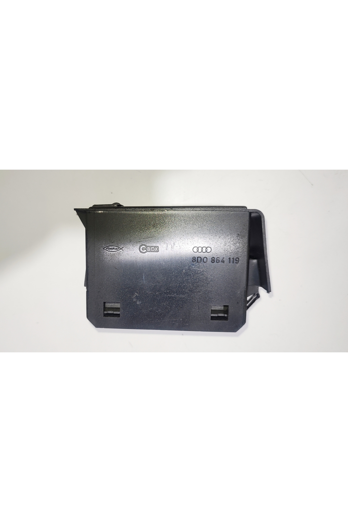 A4 B5 CD değiştirici Passat B5 CD değiştirici 8D0864119 - Görsel 3