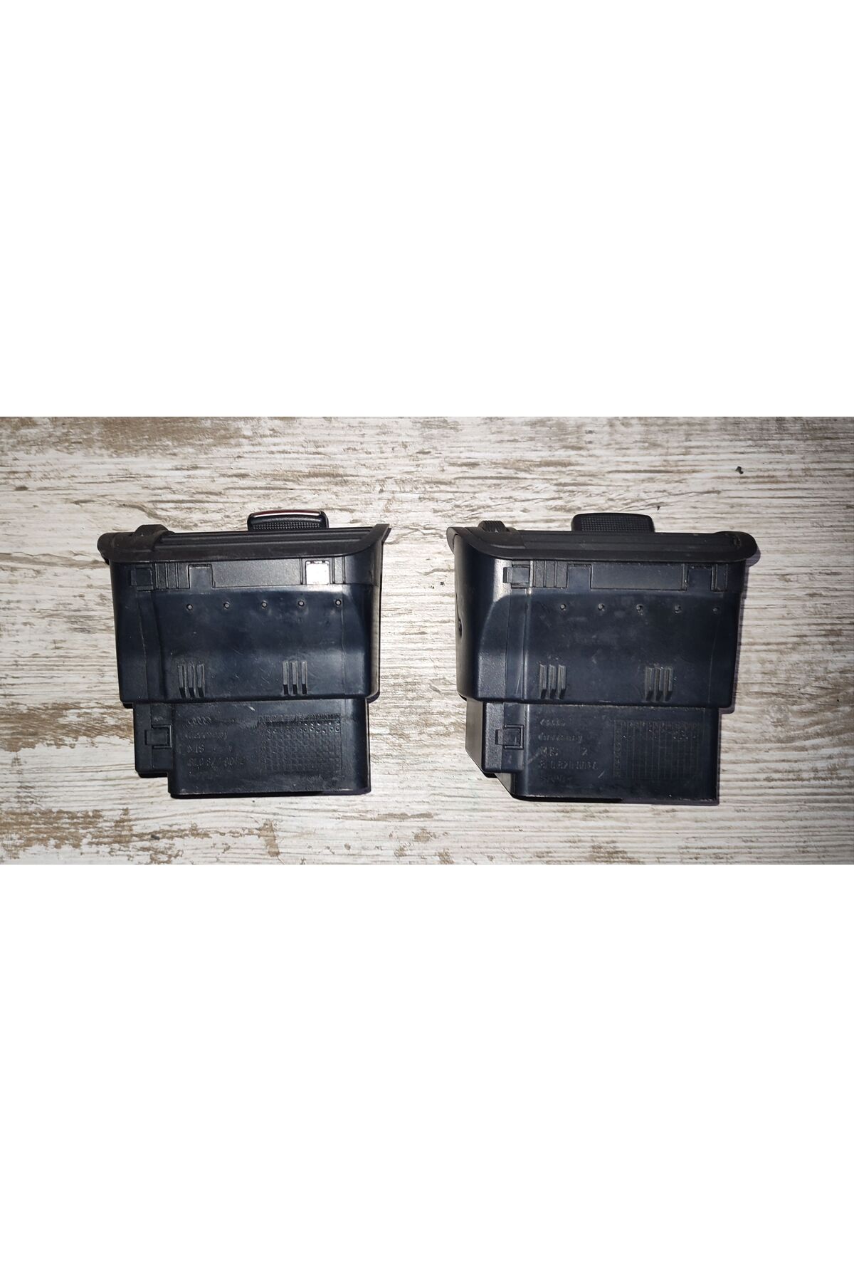 Audi A3 havalandırma ızgarası ışıksızdır. Toledo havalandırma ızgarası ışıksızdır 8L0820901C - Görsel 2