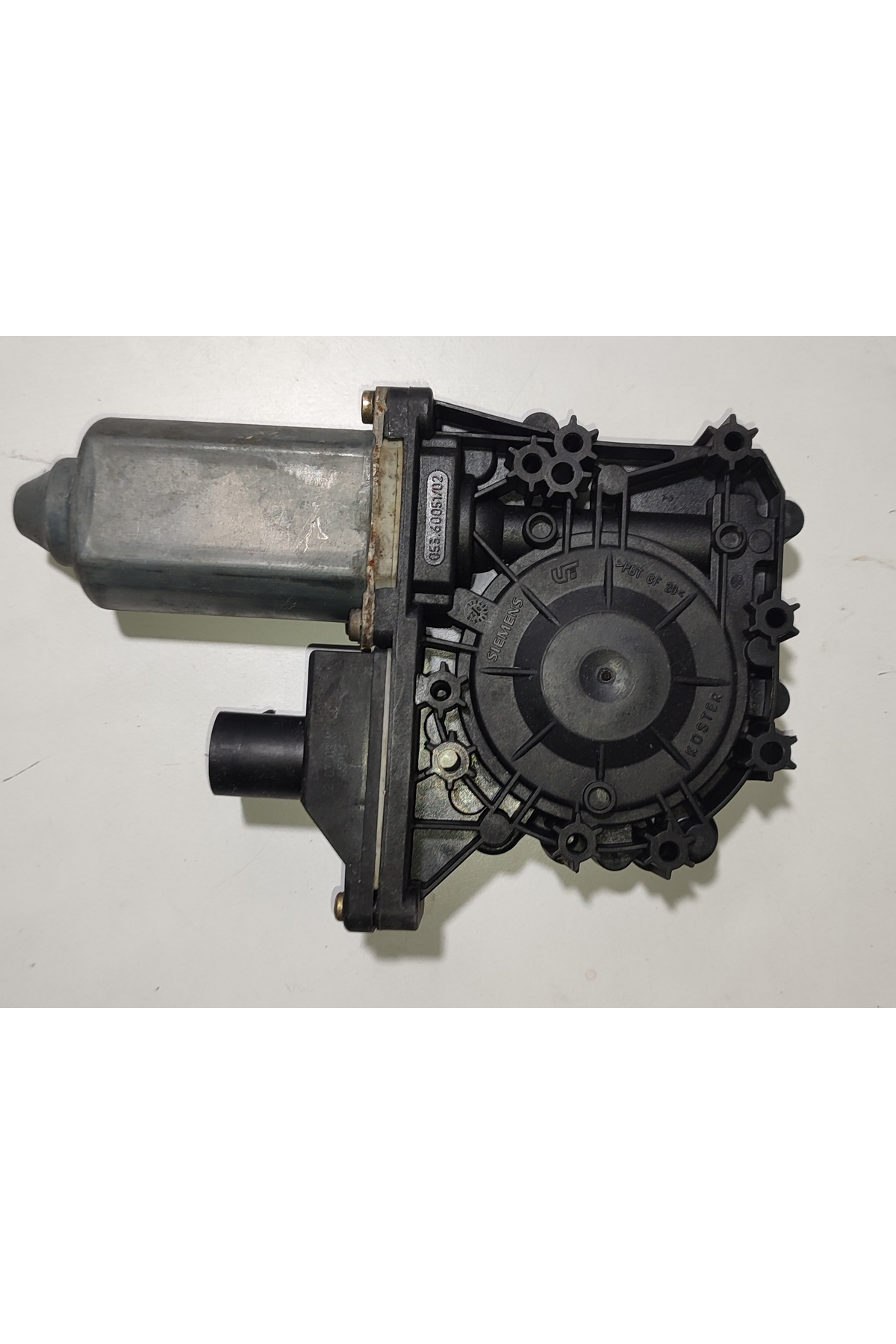 8L4959802C A3 Cam motoru sağ ön A3 8L sağ ön cam motoru 13092528