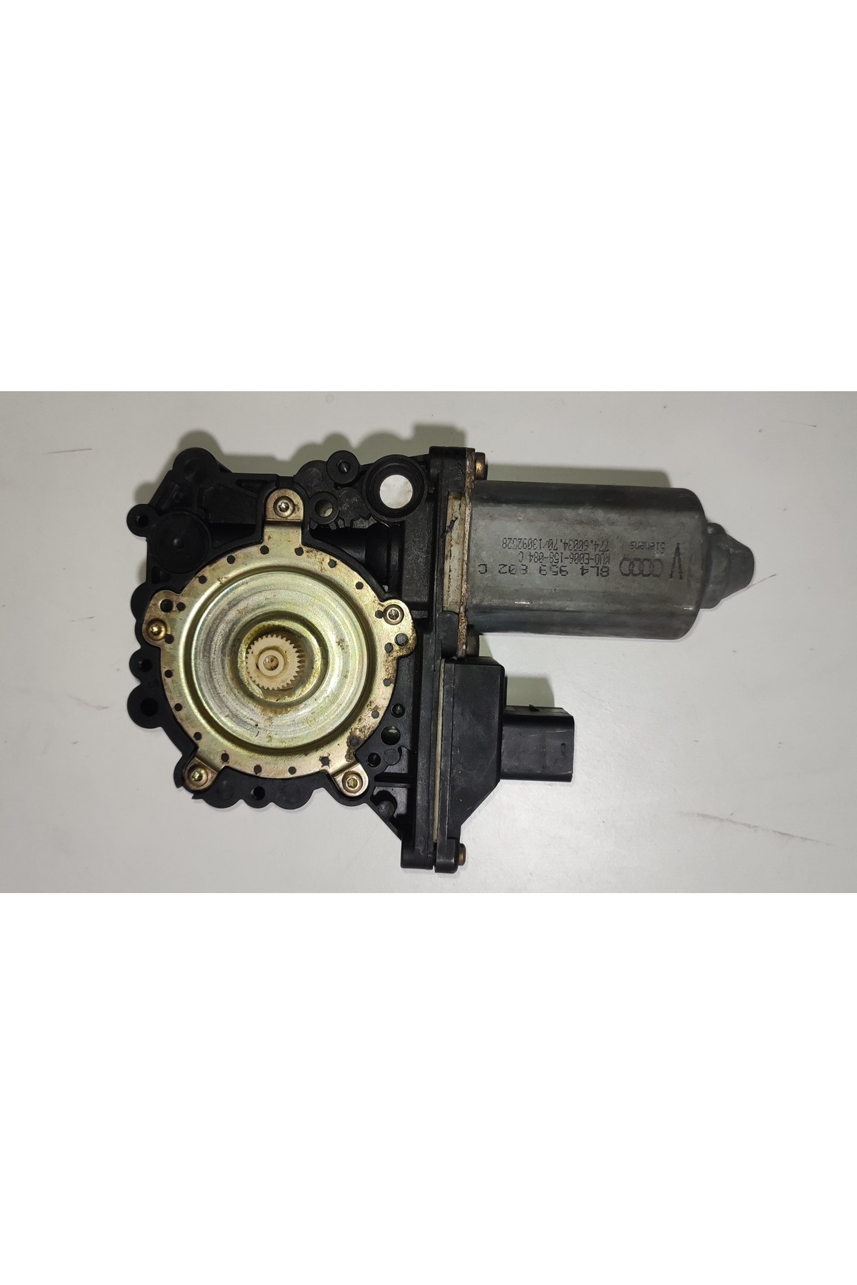 8L4959802C A3 Cam motoru sağ ön A3 8L sağ ön cam motoru 13092528 - Görsel 2