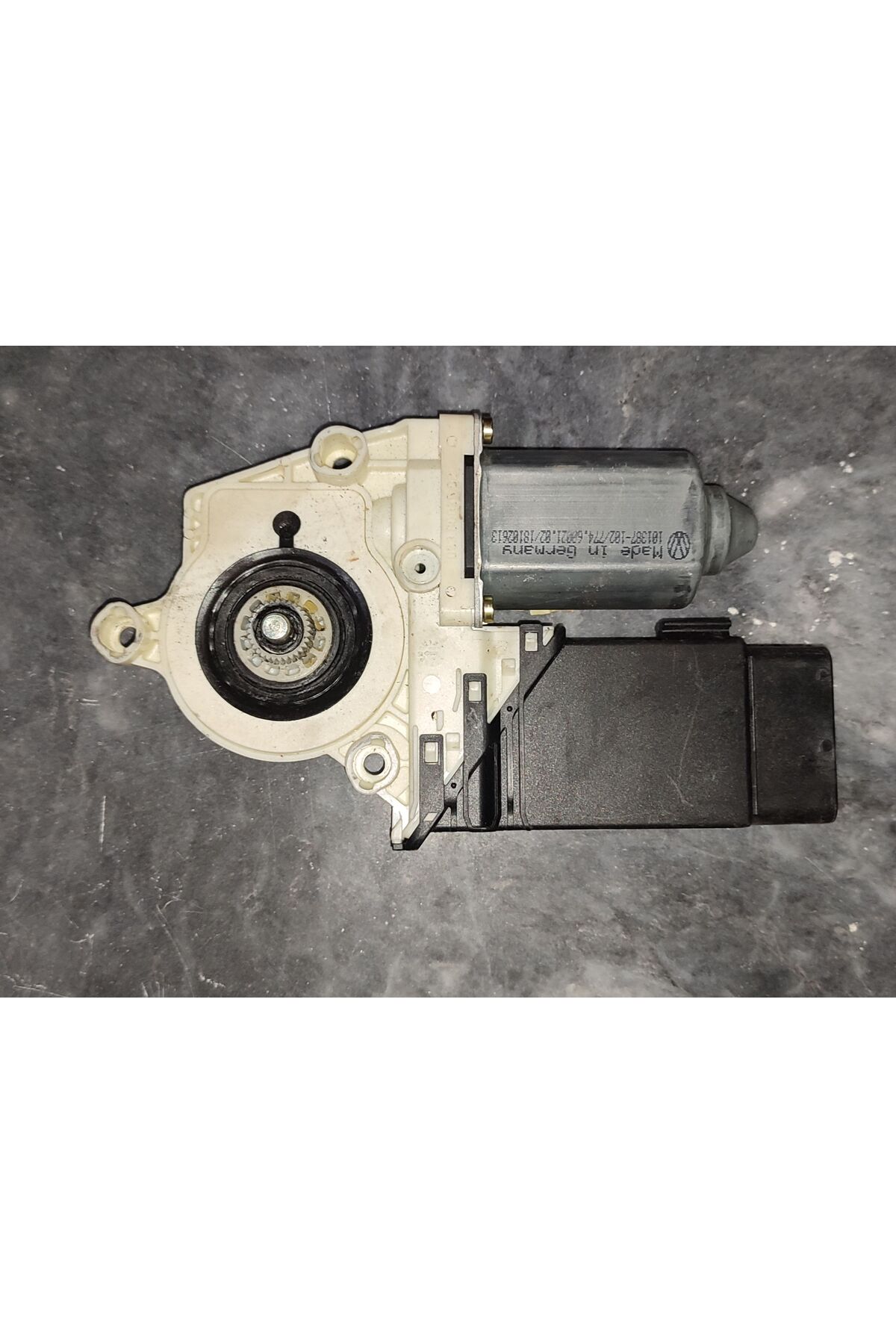 Golf 4 sağ ön cam motoru Toledo sağ ön cam motoru Bora sağ ön cam motoru Leon sağ ön cam 1C1959801A - Görsel 2