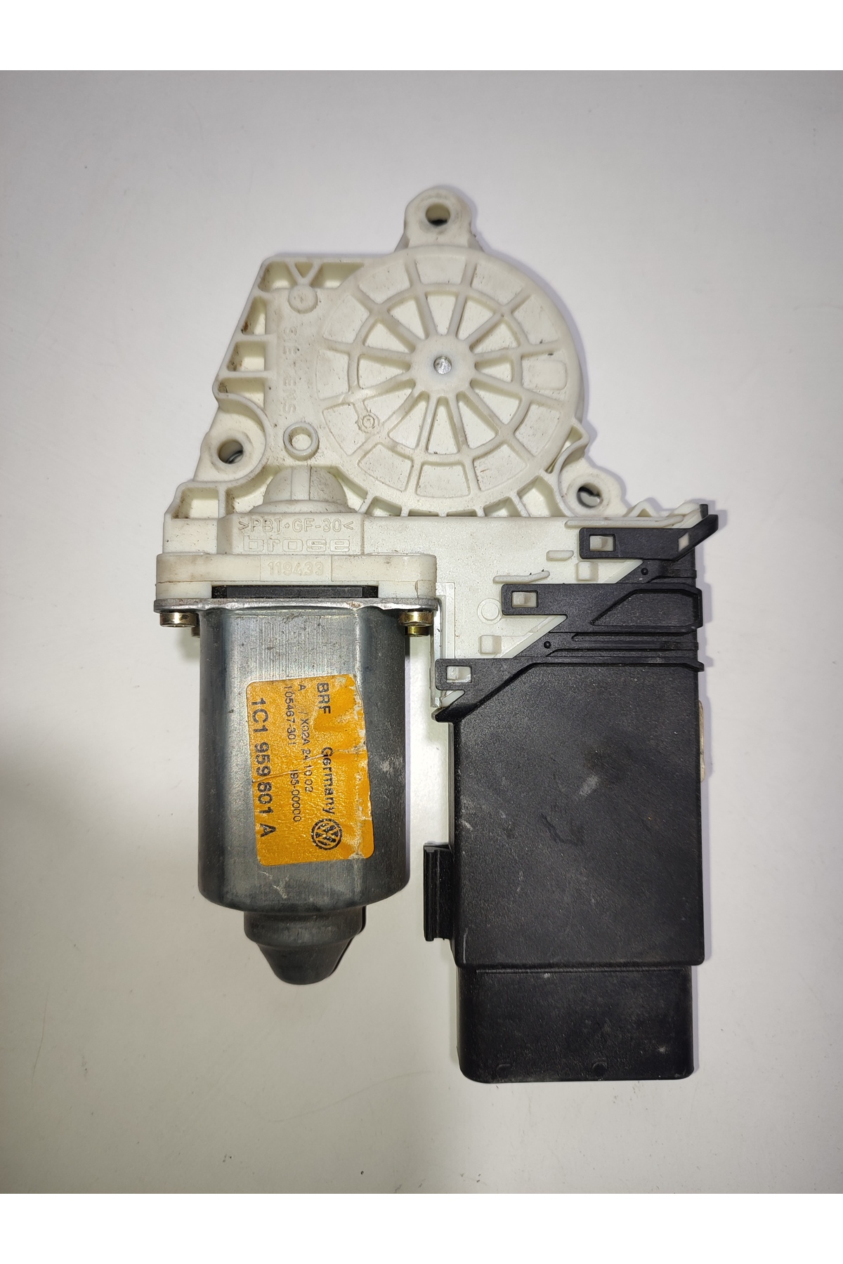 1C1959801A 9776-105404-301 Golf 4 sol ön cam motoru Bora sol ön cam motoru