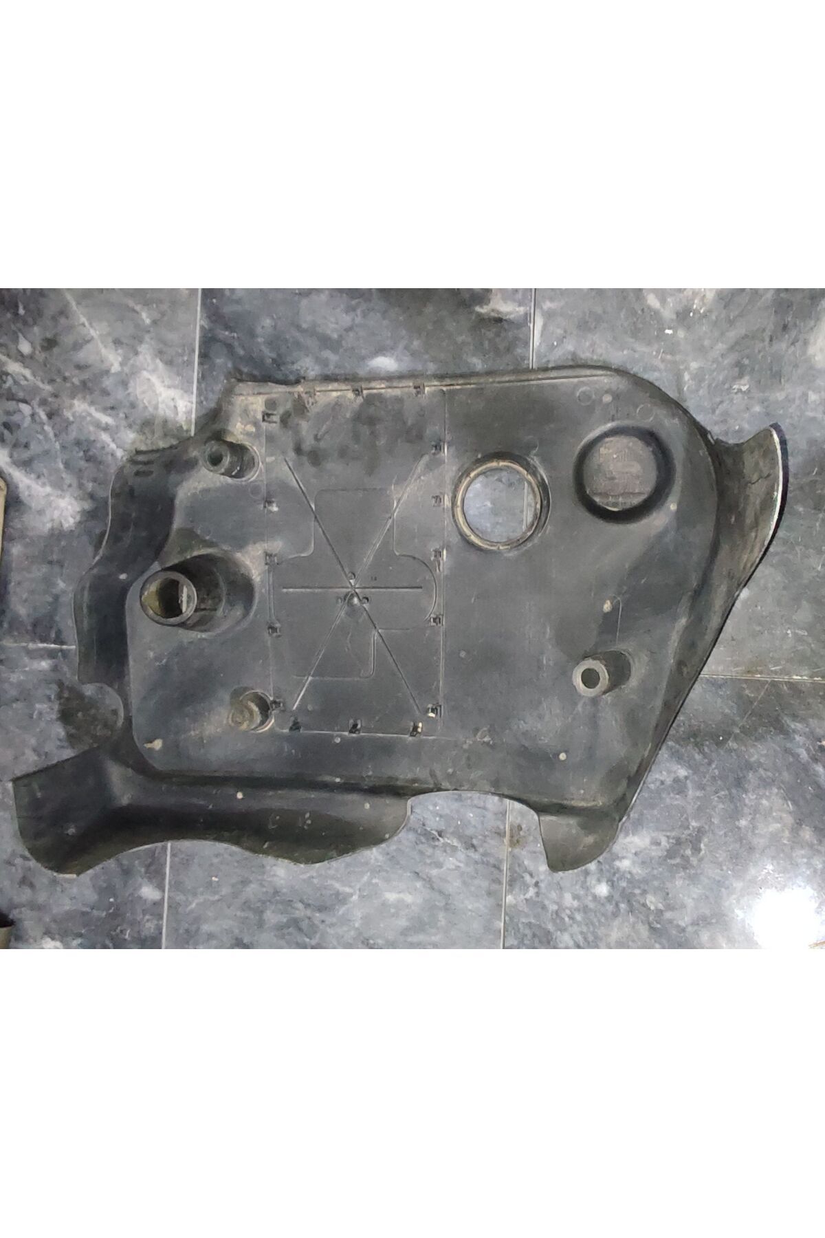 Volkswagen Passat B5 Golf IV 1998 motor kapağı 1.9 TDI 038 103 925 AP - Görsel 2