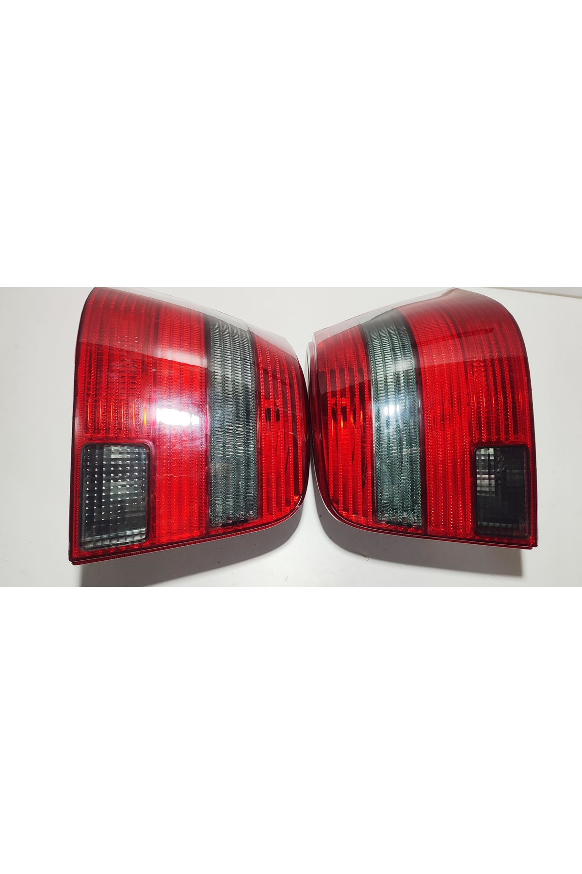 Golf 4 stop lambası takım füme ithal ürün - Görsel 2