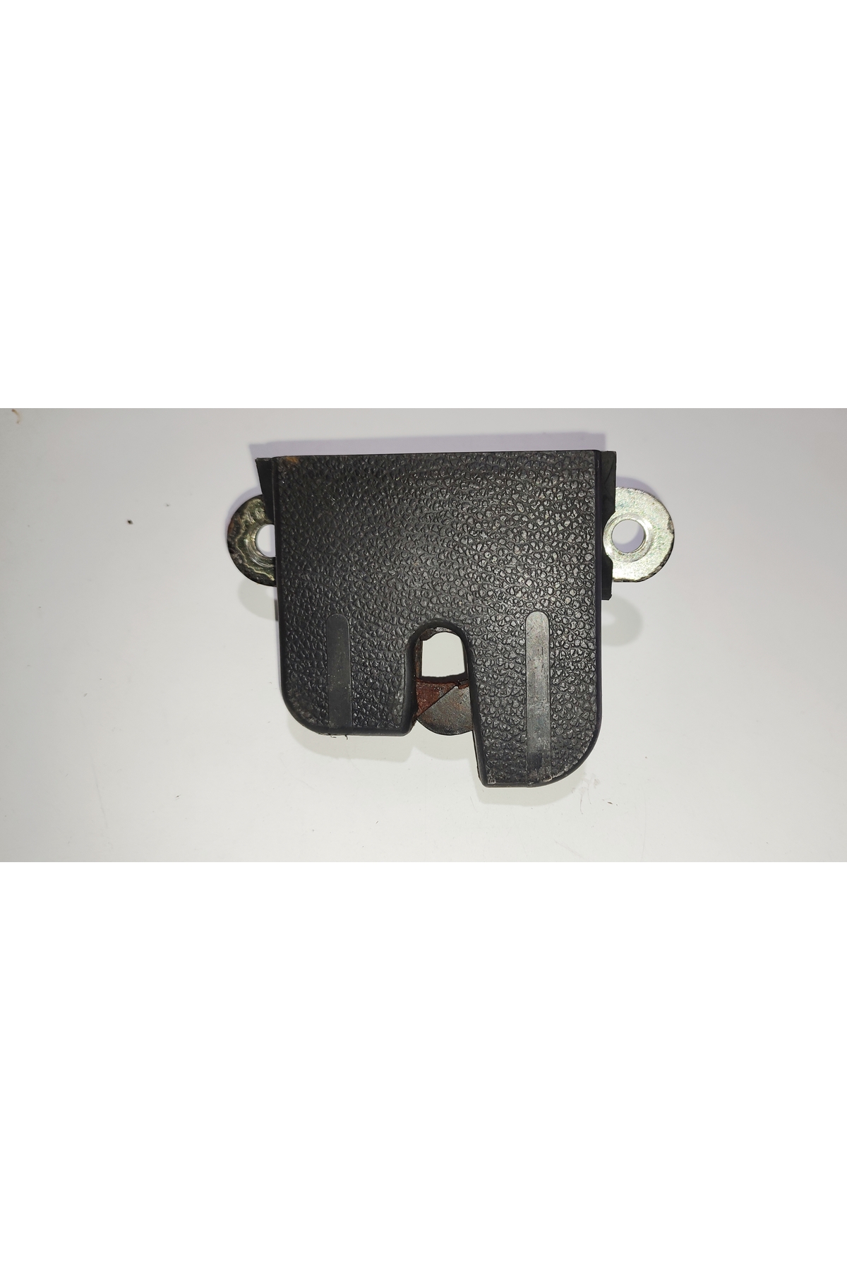 Leon VW Golf 5 Passat B6 CC Jetta Caddy Bagaj Kilidi 1K6827505