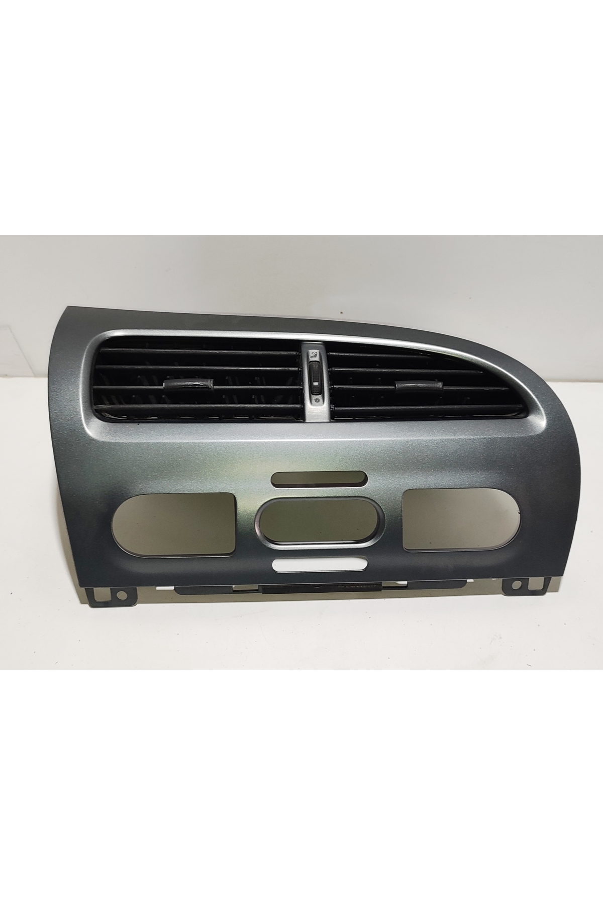 Leon mk2 havalandırma ızgarası Leon mk2 orta havalandırma ızgarası 1P1819110 - Görsel 2