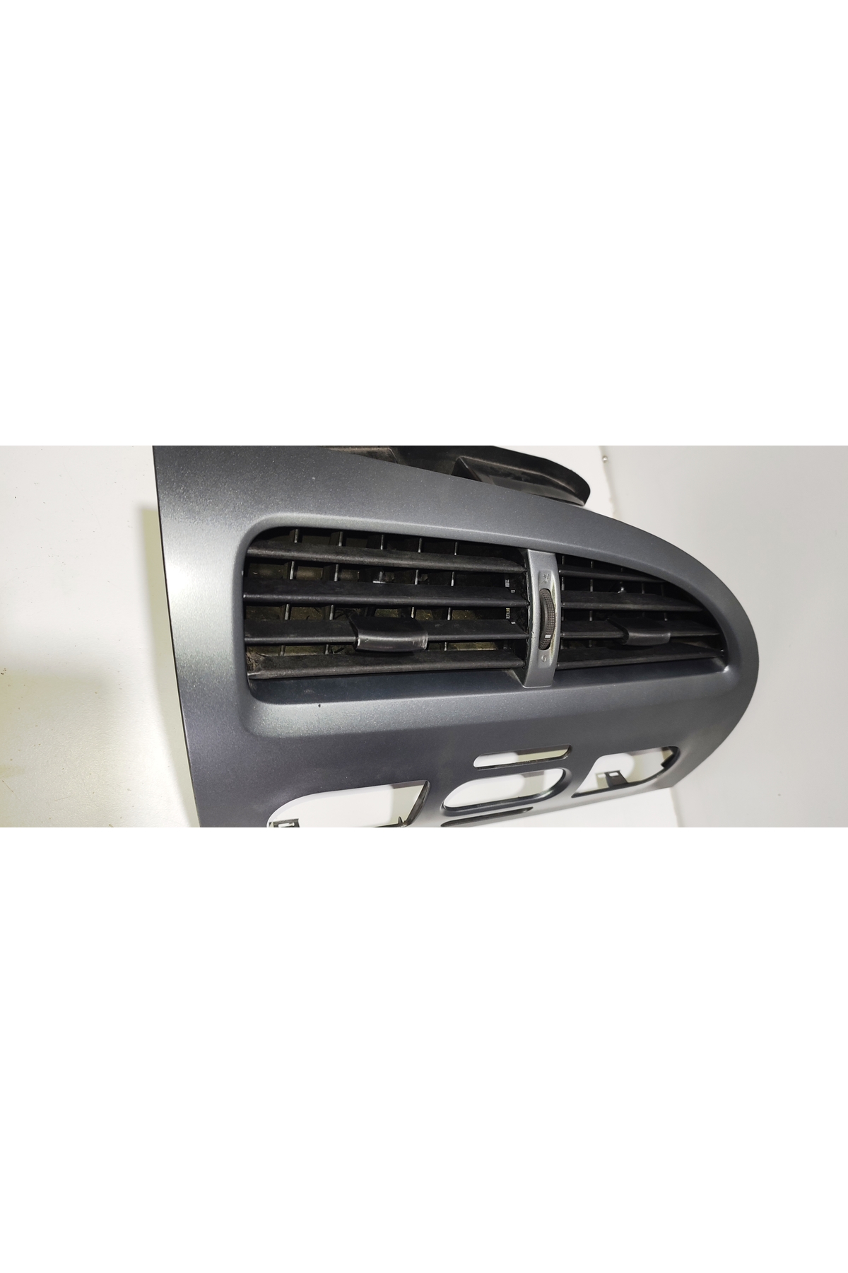 Leon mk2 havalandırma ızgarası Leon mk2 orta havalandırma ızgarası 1P1819110 - Görsel 3