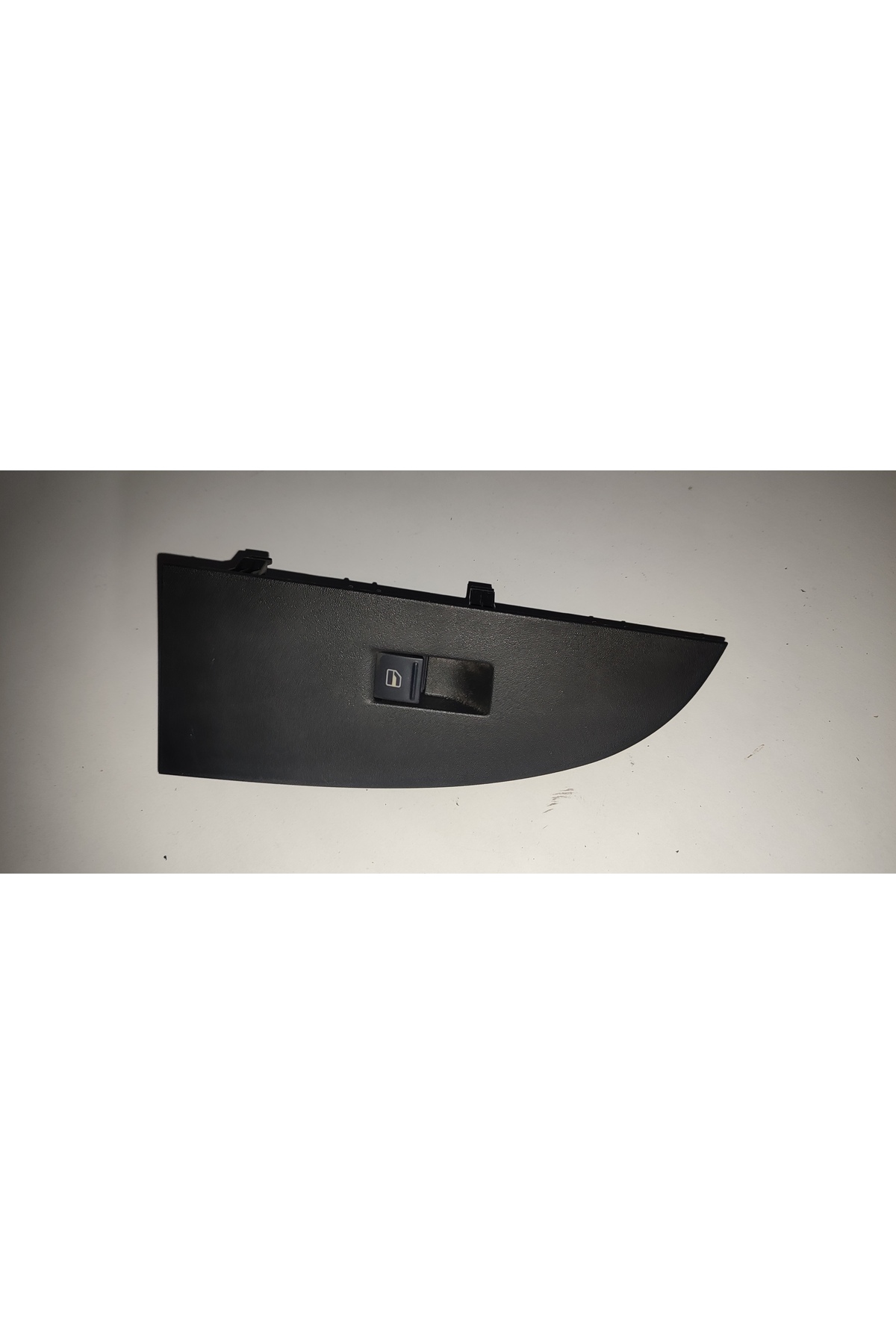 Leon sağ cam açma tuşu oem 1P2867171 Leon mk2