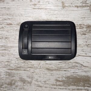 PASSAT B5 HAVALANDIRMA IZGARASI 3B0819704